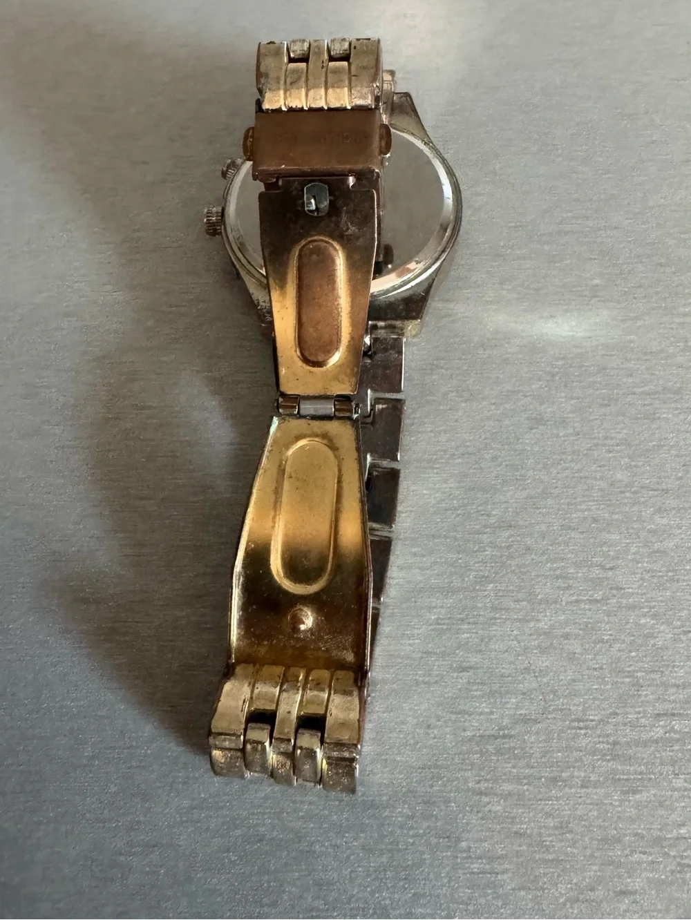 Michael Kors P152G Gold Stainless Steel Analog Dial Women's Watch